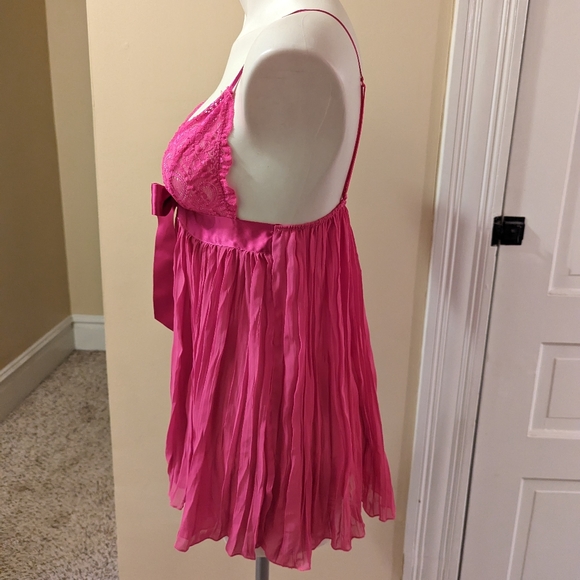 Victoria Secret bright pink sheer lace and crinkle baby doll lingerie size Small - Picture 2 of 7